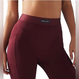 Savage X Fenty Women’s Maroon High Waist Leggings‎ with Pockets Small